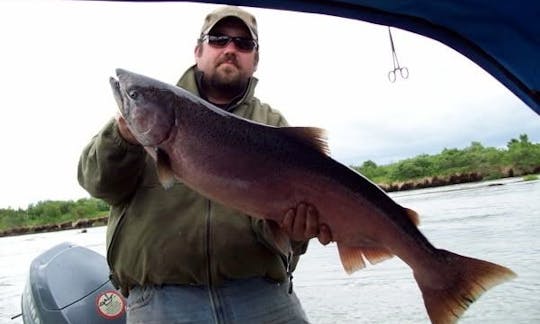 Location de bateau cuddy cabin « Red Fury » de 20 pieds à Bethel, en Alaska