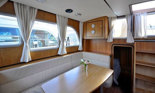 Rent Grand Sturdy 29.9 Motor Yacht In Heukelum