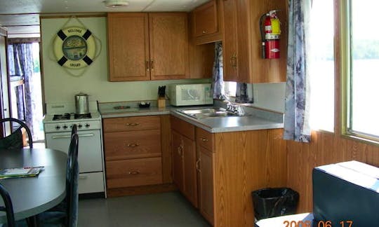 Two Cabin Houseboat for 8 People Available in Nestor Falls, Canada