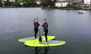 Initiation aux leçons de stand up paddle à Kinsale, en Irlande