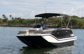 Charter 26' Pontoon Bayliner XR7 2015 in Cancun, Mexico