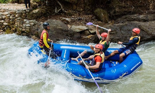 Canotaje en Tambon Nong Thale