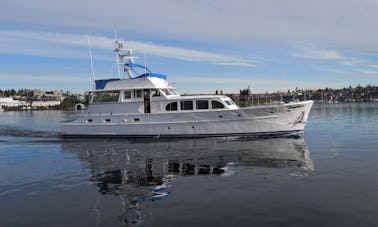 Aluguer de iates a motor Burger Cruiser de 67 pés em Seattle, Washington