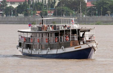Mekong Boat Tour in Phnom Penh
