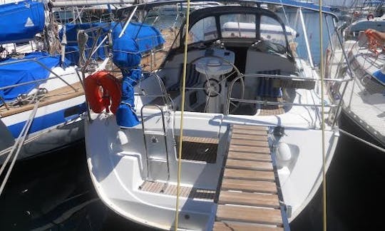 Alquiler de yates Sun Odyssey de 35 pies en Atenas