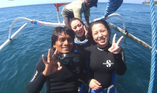 Barco de buceo JUKUNG en Abang