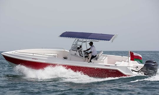 Barco a motor Sapphire 29" em Omã