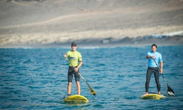 Alquiler de tablas de remo y clases en Caleta de Famara, España