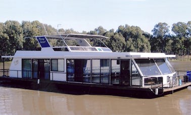 'Murray Sunset' Houseboat Charter in Renmark