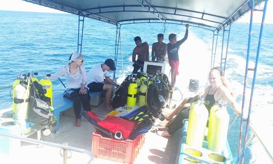 Viajes de buceo en Hikkaduwa, Sri Lanka