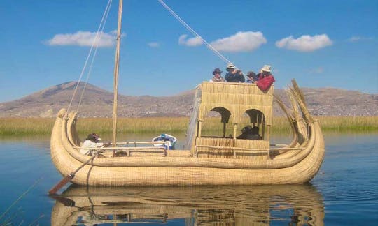 Floating Tour In Uros Islands