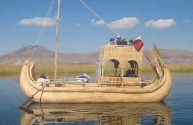 Floating Tour In Uros Islands