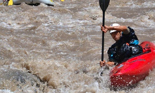 Extreme Kayak Rafting Lessons with Professional Instructor in San José De Maipo, Chile