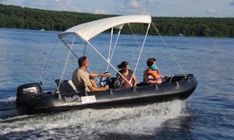 Rent Whaly 435 Powerboat In Potsdam