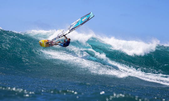 タリファでのウィンドサーフィンレッスン