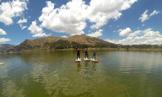 Excursions en stand up paddleboard dans la lagune de Piuray