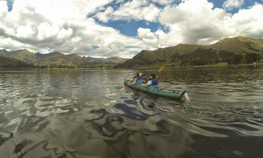 Excursions en kayak dans la lagune de Piuray