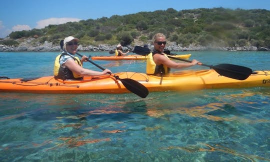 Passeios de um dia de caiaque no mar em Samos