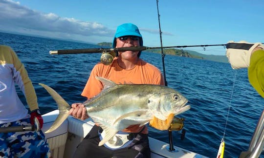 31' Bass Boat Charter in Veraguas, Panama