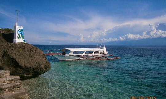 15 PAX Diving Boat Tour in Philippines
