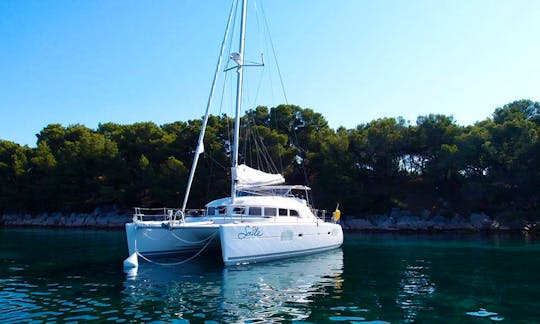 Lagoon 420 Cruising Catamaran Charter for Up to 10 People in Skradin, Croatia