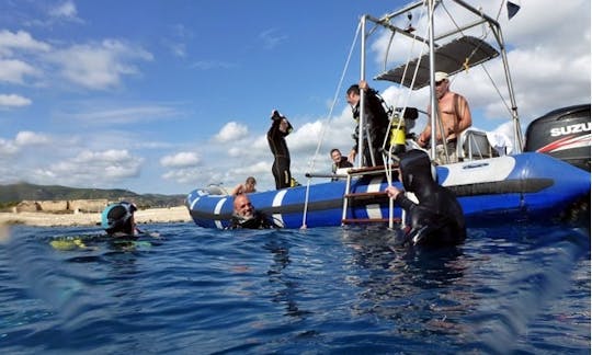 Prueba el buceo en Illetes, España