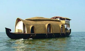 Experience Cruising the Kerala Backwaters aboard 1-Bedroom Houseboat in Alappuzha