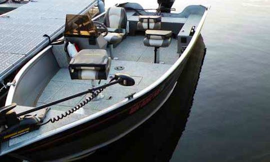 Rent 16' Deluxe Yukon Alumacraft Boat in Voyageurs National Park - Lake Kabetogama, MN