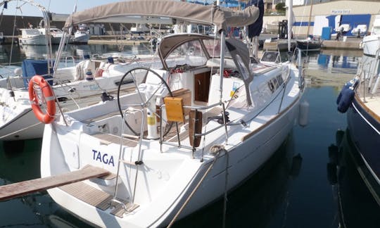 Charter Sun Odyssey 33i 'Taga' Sailboat From Palamós, Spain