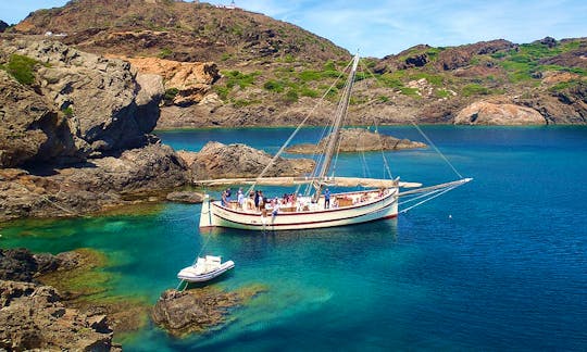 'Sant Isidre' Boat Sailing Trips in Cadaqués