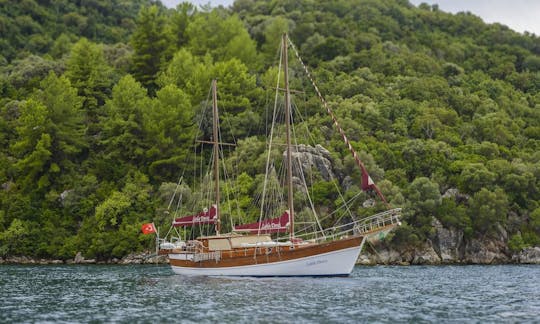 Laila Deniz en Turquía