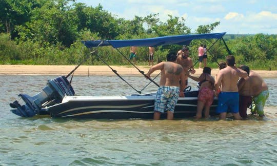 Fast boat for fishing or nature exploration in Ilha Solteira