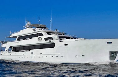 M/Y Hurricane Liveaboard In Red Sea