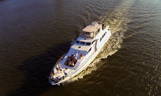 Luxury Motor Yacht "Justine" in NYC/NJ