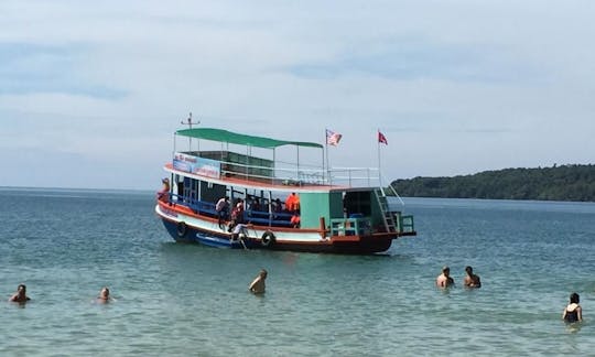 シアヌークビルのカンボジア船