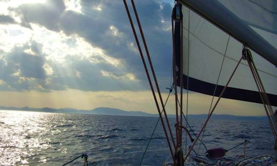 Bavaria 46 Cruiser Cruising Monohull Rental & Charter in Magnisia, Greece