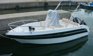 Rent this 17' Itamar Motor Boat In Isola di Capo Rizzuto