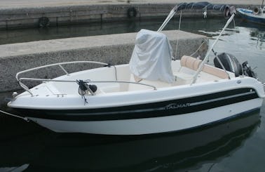 Rent this 17' Itamar Motor Boat In Isola di Capo Rizzuto