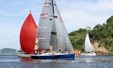 Découvrez la voile à Rio de Janeiro, au Brésil, lors d'une location de monocoque