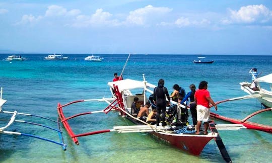 M/B Rags II Diving Boat in Puerto Galera, Oriental Mindoro