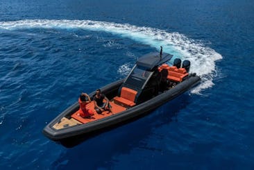 Expérience de location de yacht de luxe : d'île en île, de Santorin à Los