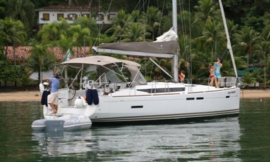 Location d'un monocoque de croisière Jeanneau 44 à Paraty