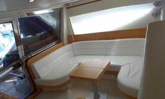 Ferretti 50´ rental in Angra dos Reis