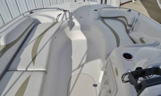 Alquile un barco de cubierta Starcraft de 21 pies en Ruskin, Florida/puede entregar Tampa St Pete