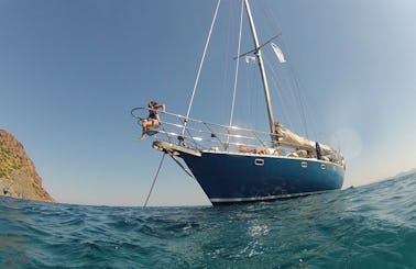 65' Cruising Monohull "IKARIAN STAR" Charter in Notios Tomeas Athinon, Greece