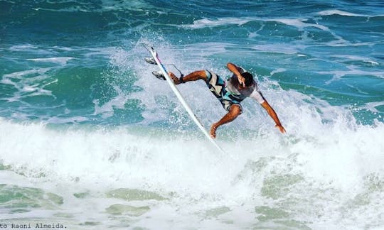 Na foto, o atleta potiguar Lucas Pires, apoiado pela Minnemann Surf. Foto Raoni Almeida.