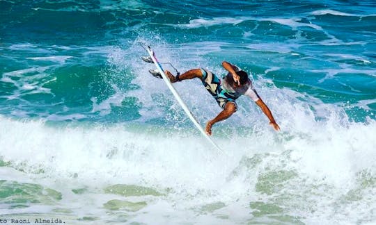 Na foto, o atleta potiguar Lucas Pires, apoiado pela Minnemann Surf. Foto Raoni Almeida.