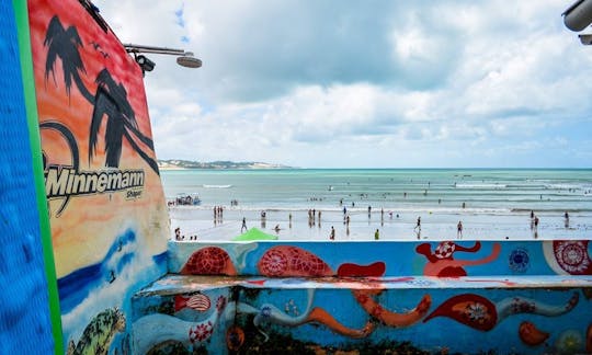 Nosso QG na praia de Ponta Negra com venda e aluguel de pranchas, aulas de surf e stand up paddle, guarderia, acessórios e o melhor acaí da praia.