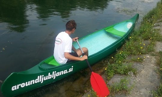 Canoeing city tour