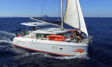 Thematic Day Cruises in Santorini Coast aboard the Lagoon 420 Sailboat